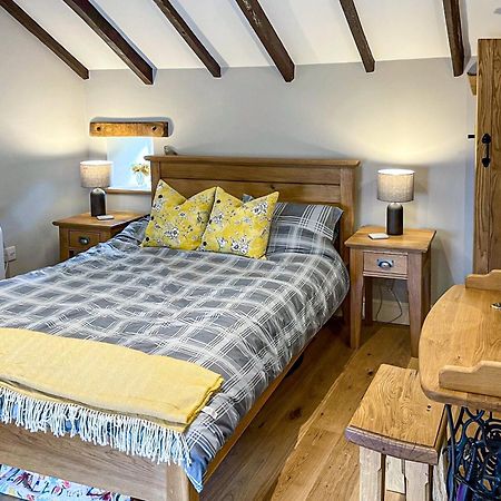 Johnsons Cottage - Uk39727 Taddington エクステリア 写真