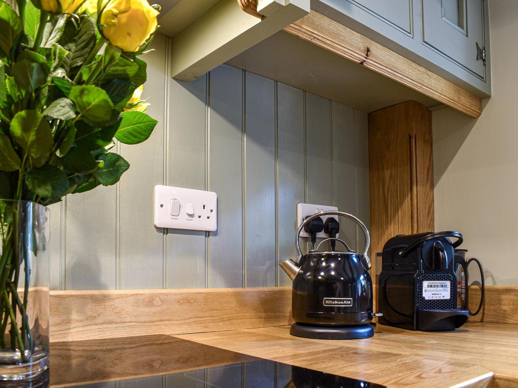 Johnsons Cottage - Uk39727 Taddington エクステリア 写真